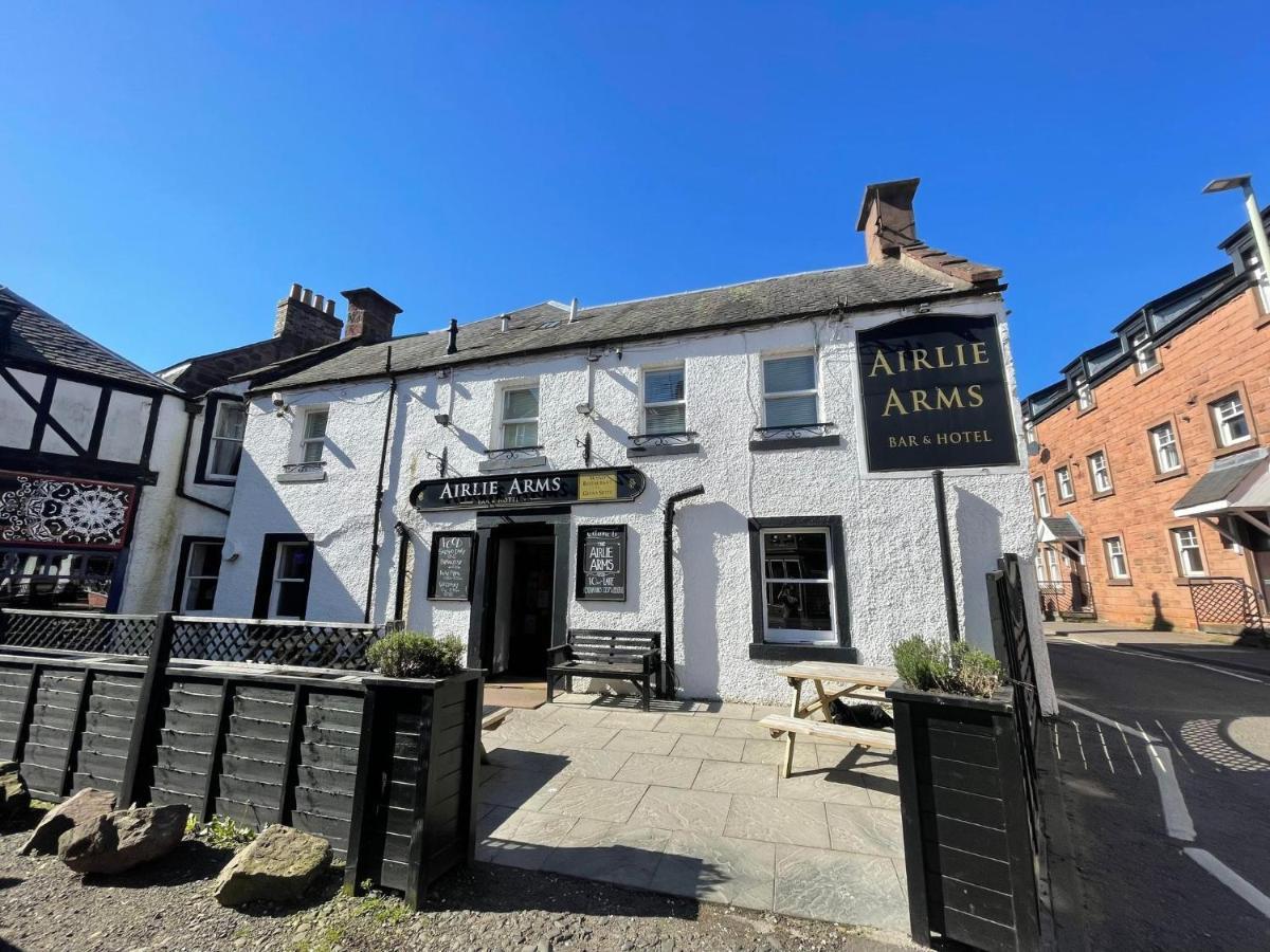 Airlie Arms Hotel Kirriemuir Luaran gambar