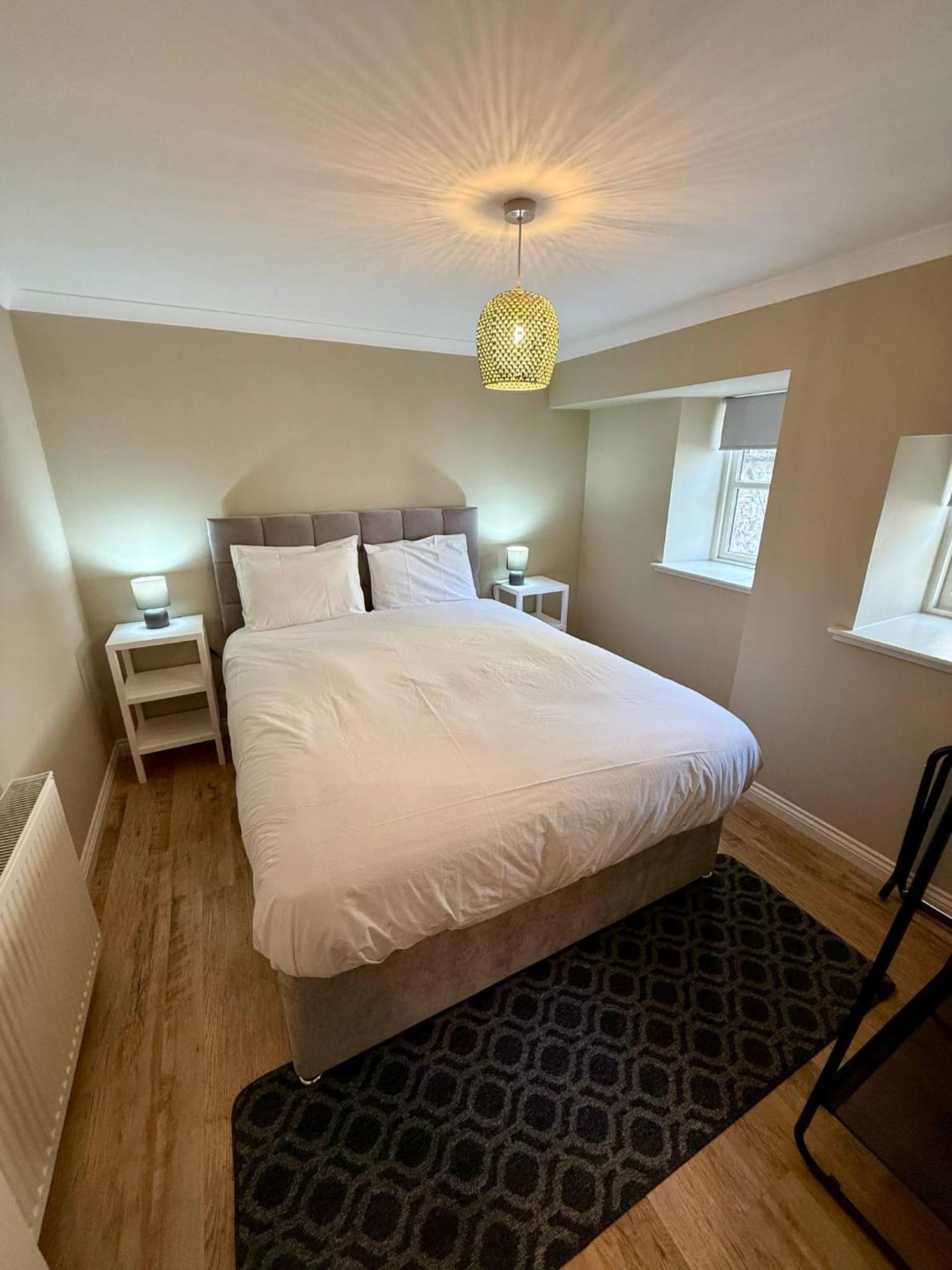 Airlie Arms Hotel Kirriemuir Luaran gambar